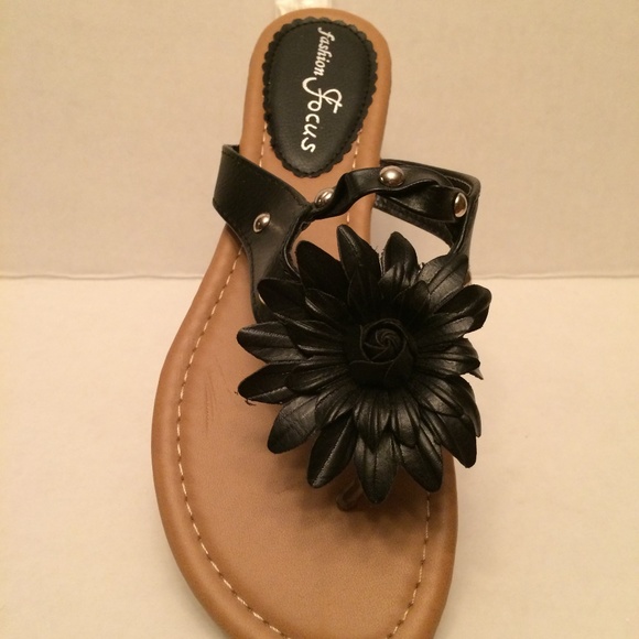 Fashion Focus Shoes Black Flower Flip Flops Poshmark